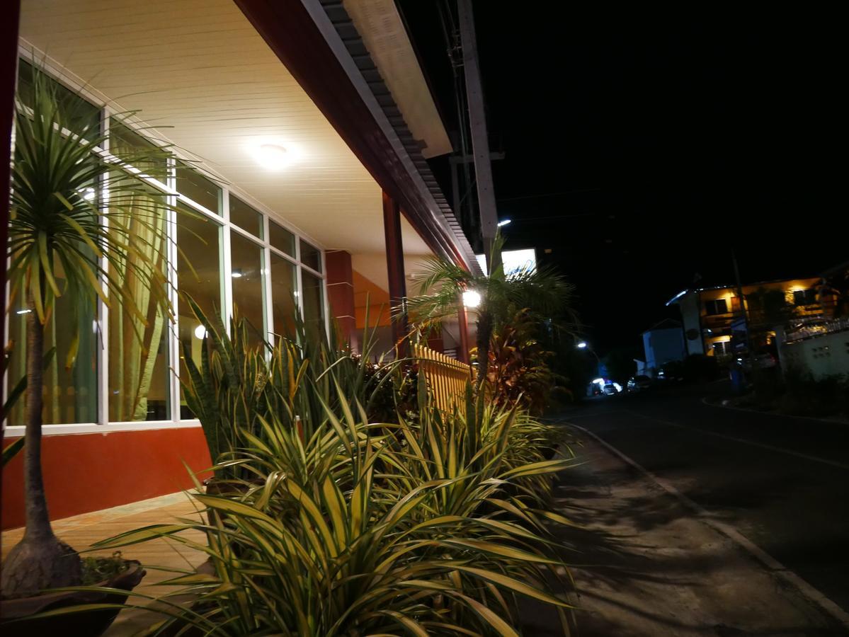 孔詹2号酒店 外观 照片